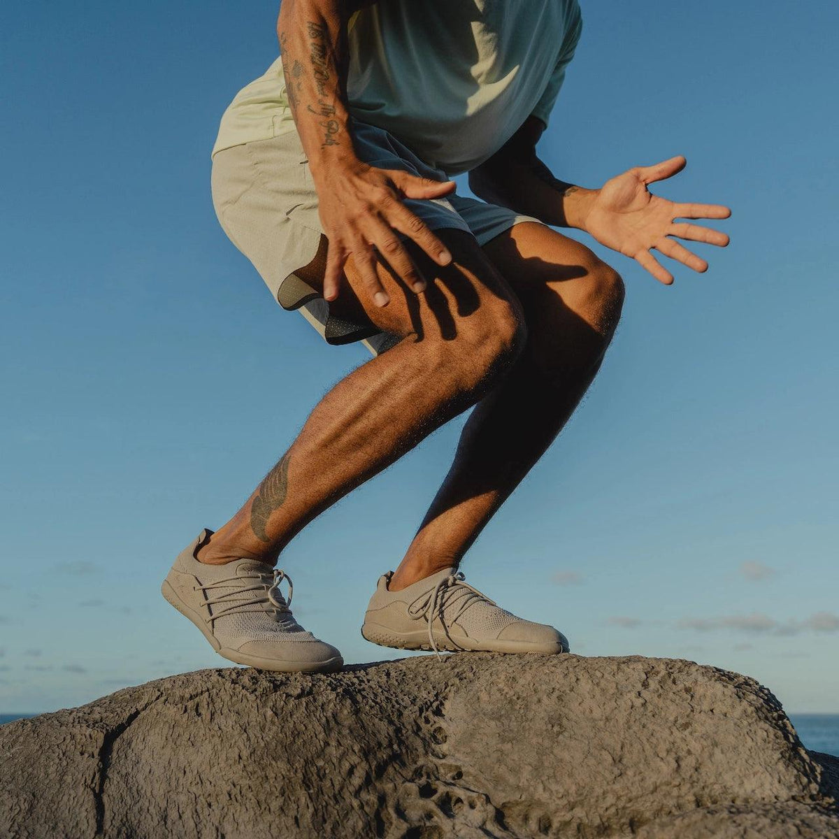 LONO FLOW Grey Barefoot Shoes